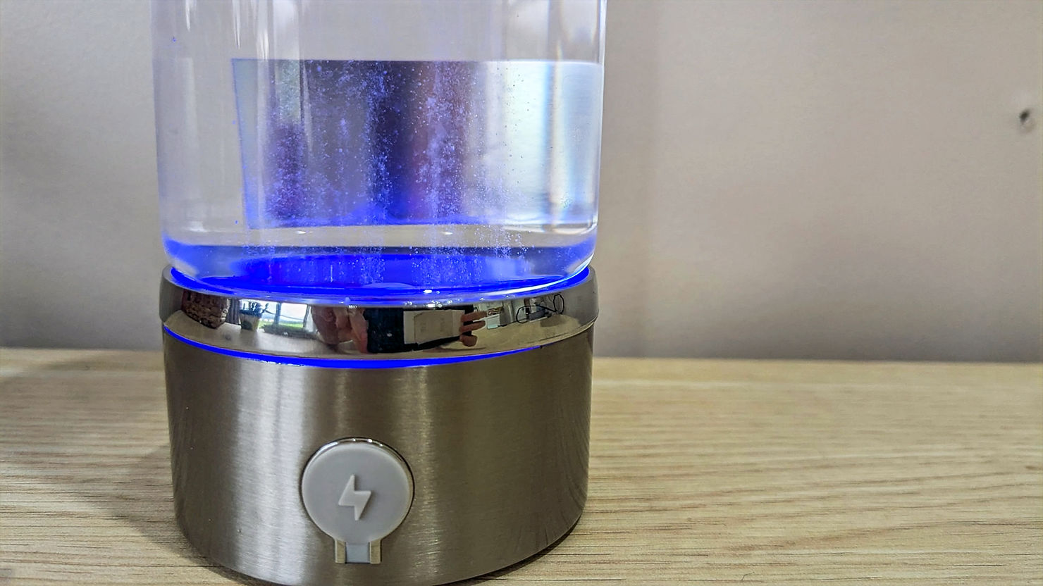 Hydrogenizer bottle charging cap.jpg