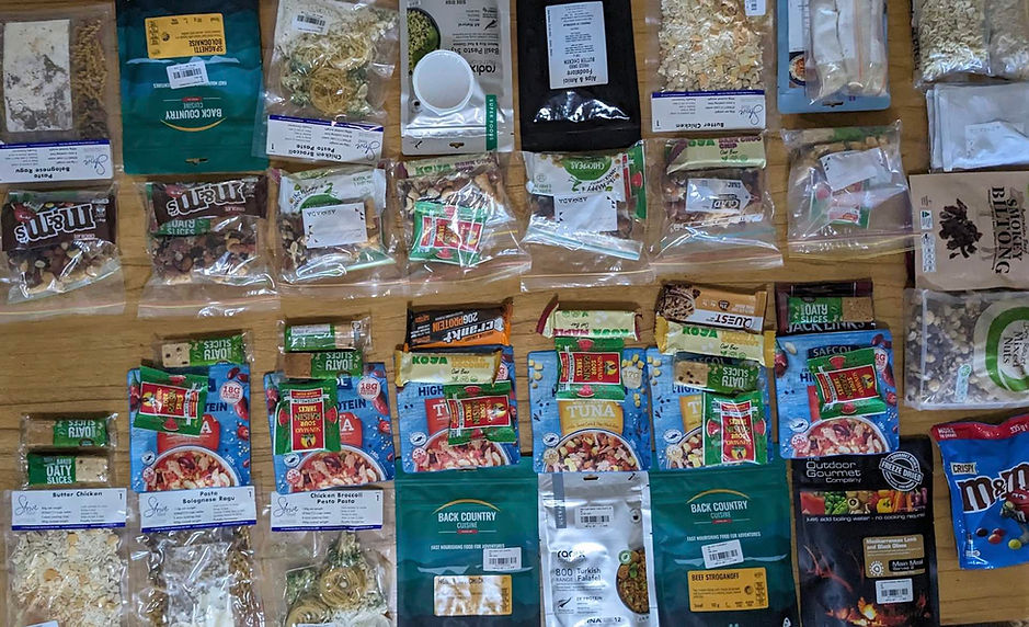 flat lay of food for a week on the trail